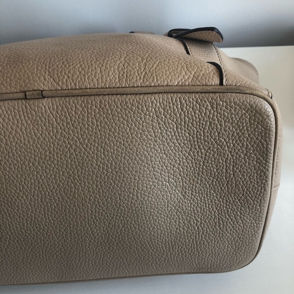 🤩HOST PICK🤩Like New Marc Jacobs Anchor Tote - Picture 13 of 16